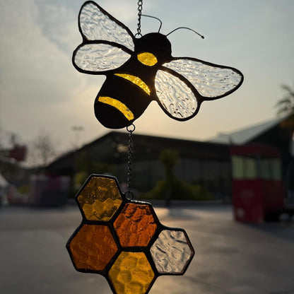 Handmade Honeybee Honeycomb Suncatcher Stained Glass Window Hangings Ornament Real Sun Catchers Indoor Window Garden Kitchen Decor Bee Gifts for Women Beekeeper Teacher