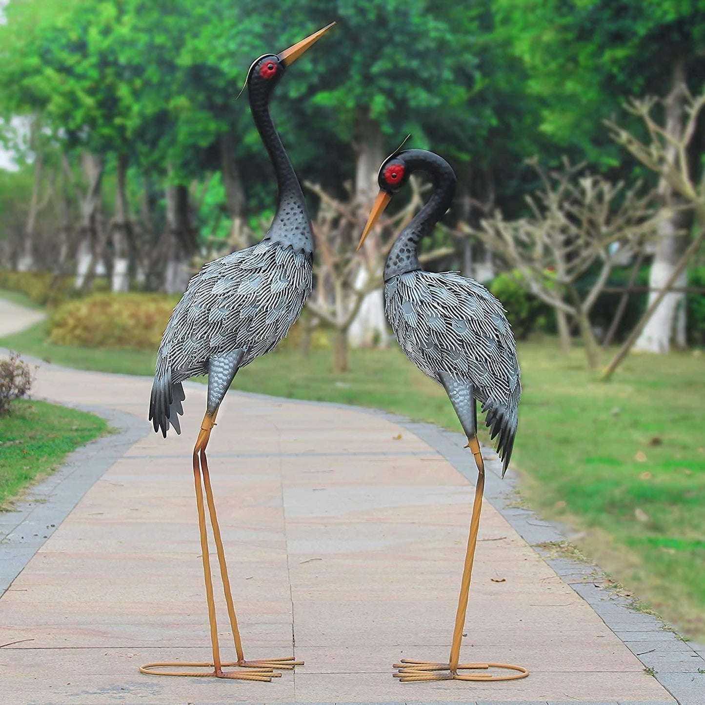 Crane Statue Garden Décor, Metal Heron Statue Yard Art for Outdoor Patio Lawn Backyard Pool Front Porch Deocr, Bird Garden Sculpture & Statues, Set of 2, Black and White