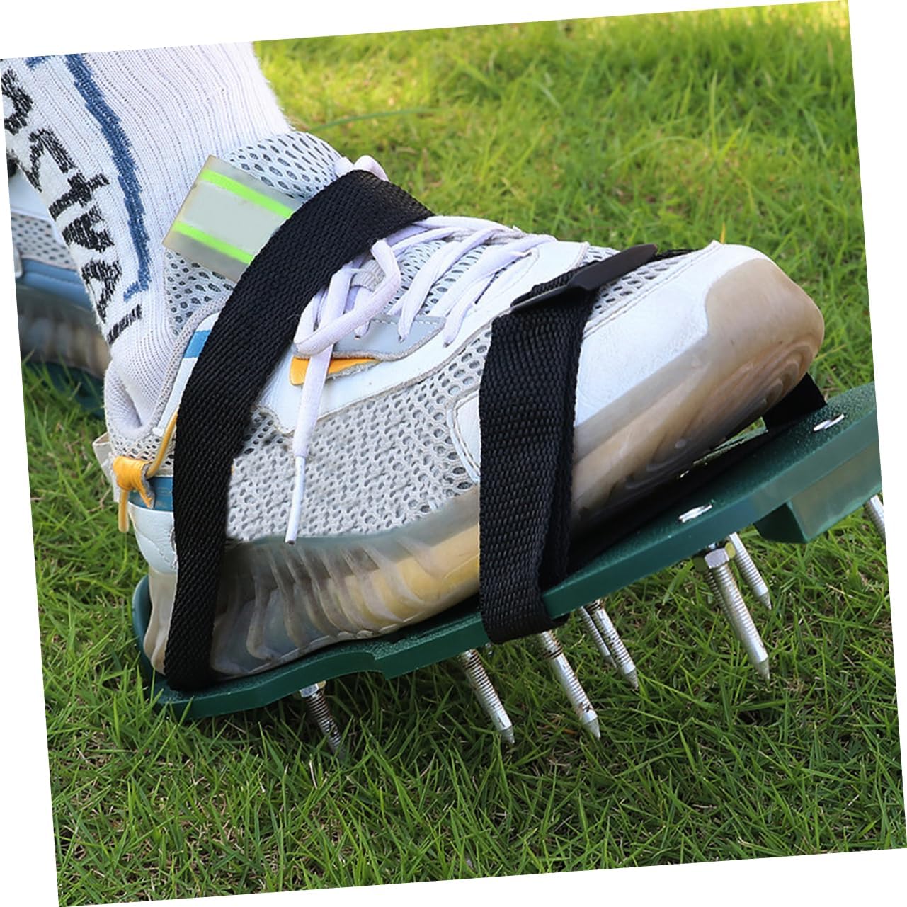 Lawn Aerator Shoes Straps 16Pcs Adjustable Nylon Shoelaces for Garden Grass Aerating Sandals Durable Lawn Care Tool for Patio and Outdoor Use