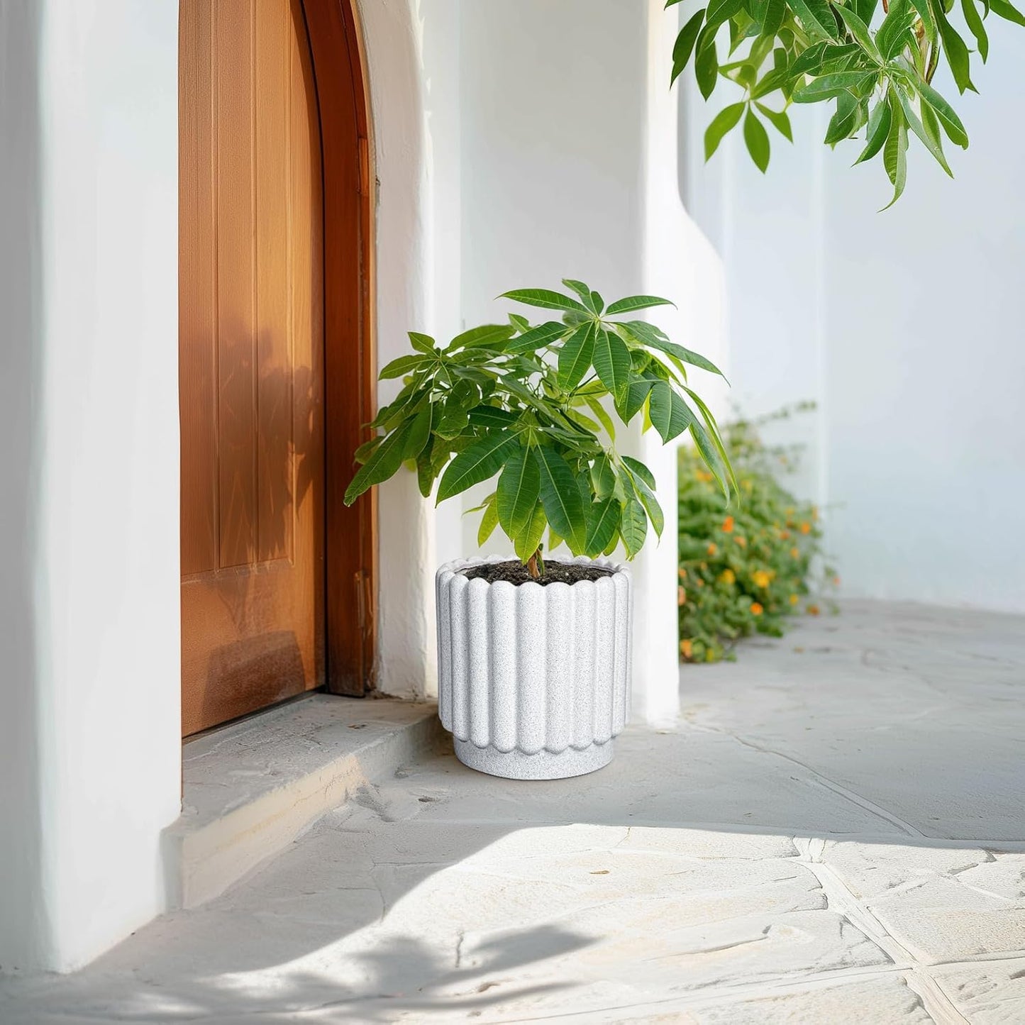 Ceramic Plant Pots - 9.6 Inch Ceramic Planters with Drainage Hole, Round Flower Pots for Indoor Plants, Modern Fluted Large Planter Outdoor, Home Room Decor, Gardening Gifts, White