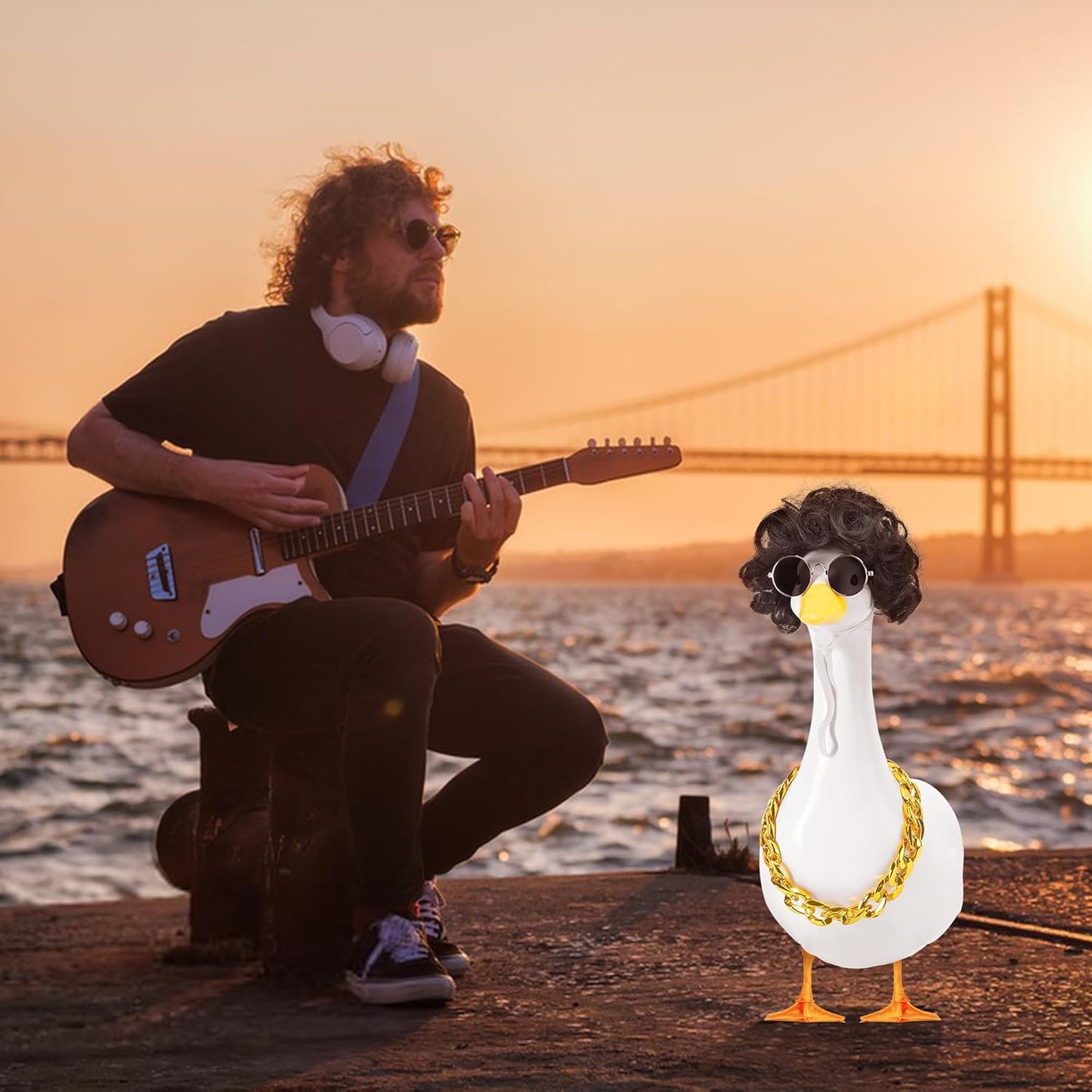 DECOHS 3 Pcs/Set Cool Porch Goose Outfits, Cool Lawn Goose Statue Costume Clothing, Porch Garden Goose Gold Chain Collar Costume Sunglasses Wig for Outdoor Patio Yard Decoration Pet Cosplay Party