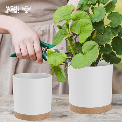 Plant Pots with Drainage Holes and Saucers – 7, 6.5, 6, 5, 4 Inch Plastic Planters for Indoor Outdoor Plants, Modern Matte Finish, Lightweight & Durable（White
