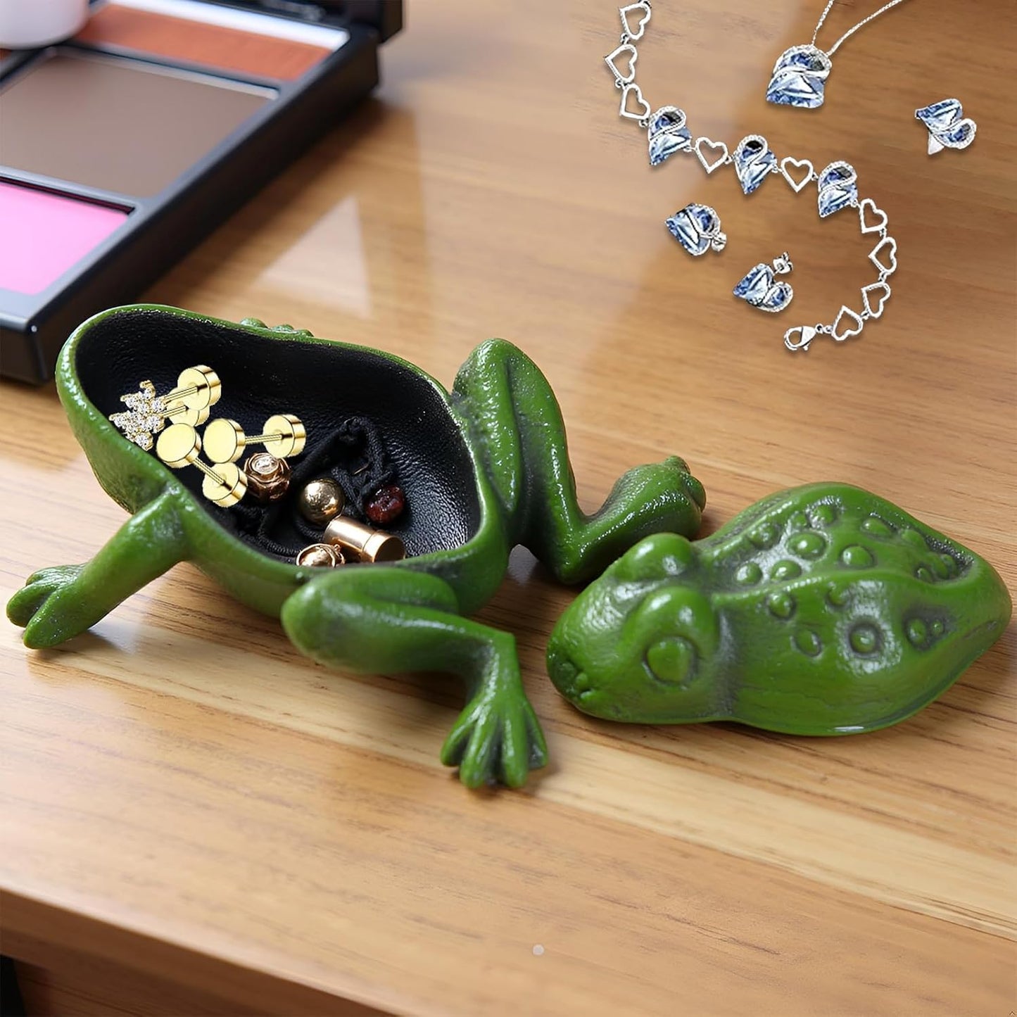 Cast Iron Frog Key Hider, Decorative Outdoor Hidden Keys Holder, Small Frog Statue and Key Hiders Outside, Animal Shaped Garden Spare Keys Storage for Indoor Yard Patio Decor, Green