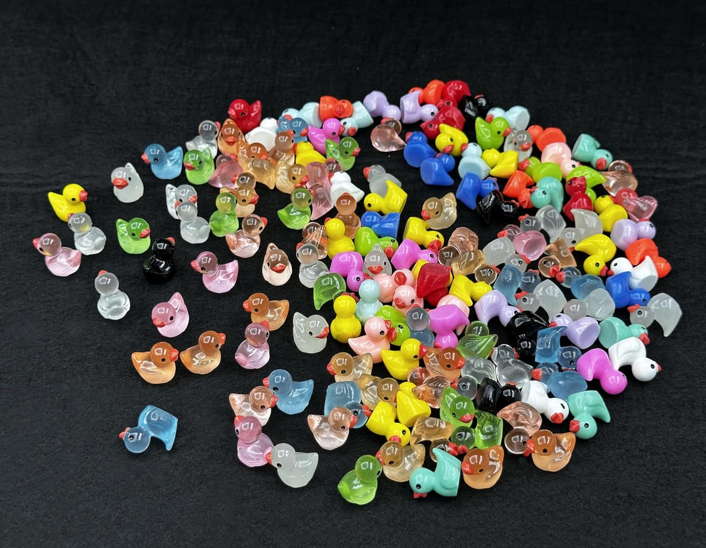 Geiomoo Luminous Mini Resin Set, Mixed Model Garden Miniature Accessories for DIY Landscape Home Crafts Decors (150 Pcs)