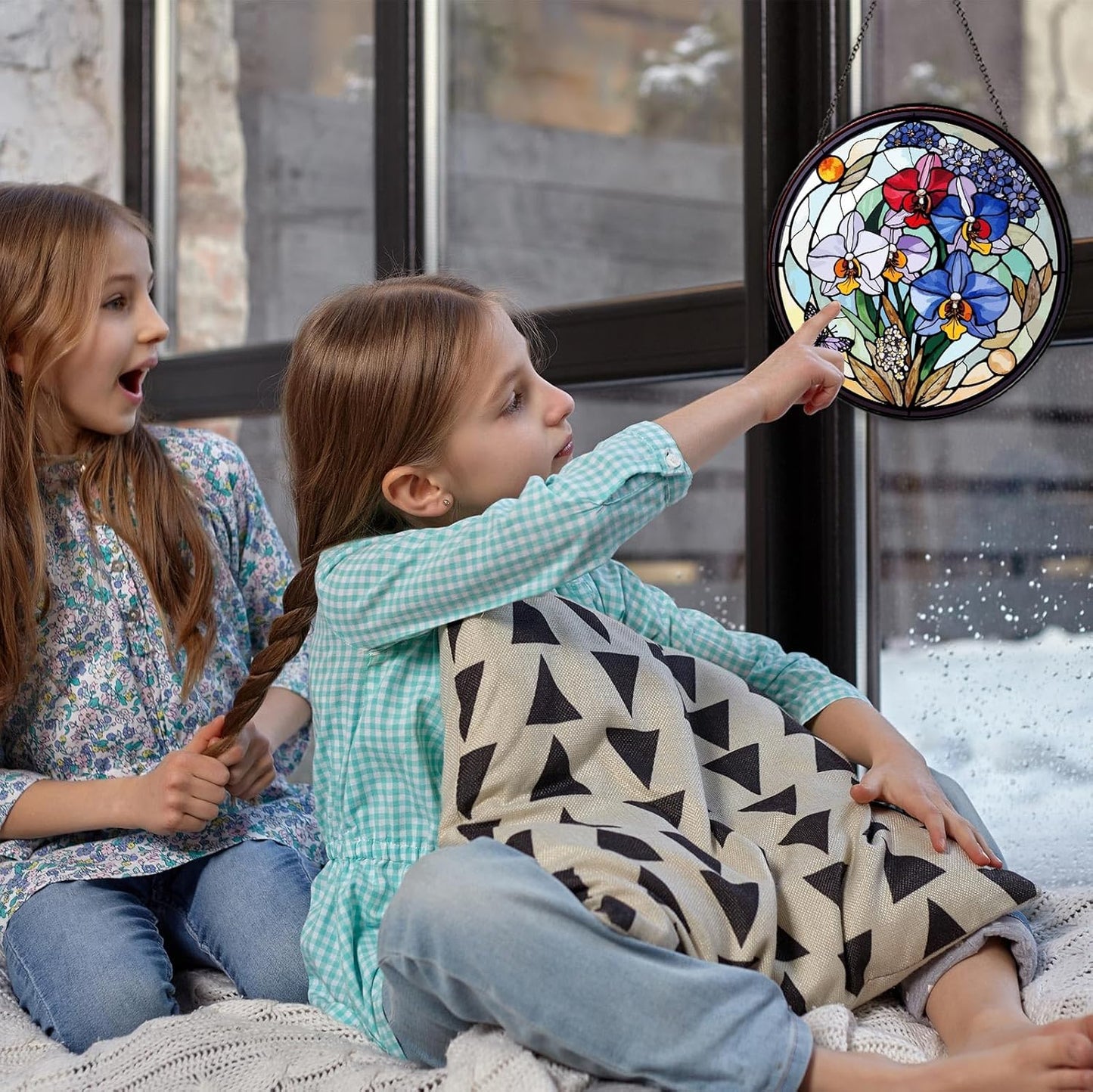 Family Birth Flowers Stained Glass Window Hanging Flower Sun Catcher Decor Birthday Gifts for Women Christmas Suncatchers for Home Windows Hanging Decoration, 7.87inch