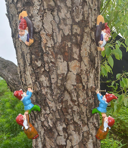 Outdoor Garden Gnome Climbing Rope Statue,Garden Gnomes Statue, Resin Garden Tree Hugger Outdoor Decor Accessories, Miniature Figurines Micro Garden Gnome Landscape Figurine for Lawn Balcony Patio