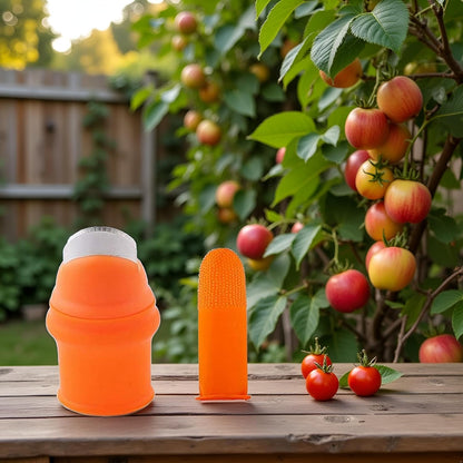 1Set Orange Gardening Silicone Thumb Knife with Finger Cots Thumb Knife Picker for Fruits (5.3x2.7cm)