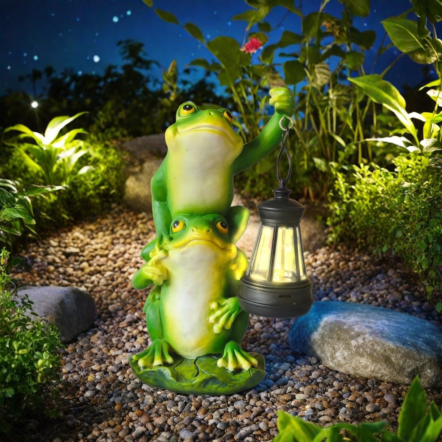 Solar Outdoor Statues Frog Garden Decor Figurine Lights for Outside, Yard Decorations Outdoor Patio Decor, Unique Housewarming Gardening Gifts for Women
