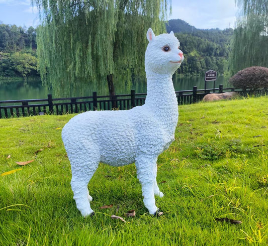 Outdoor Alpaca Statues, Courtyard Garden Decoration, Modern Minimalist Style Animal Ornaments, Sun Resistant and Waterproof Balcony Lawn Decoration, Creative Gifts (White)