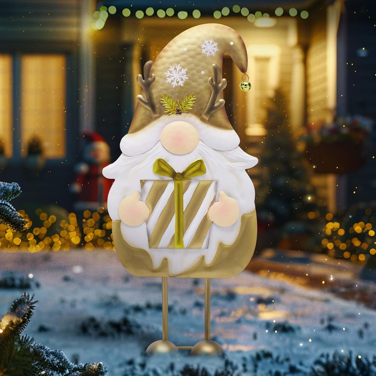 TERESA'S COLLECTIONS Gnome Christmas Decorations,Metal Gold White Santa Holding Gifts,Christmas Gnome Statue for Garden Indoor Outdoor,Decorative Yard Art Sign for Lawn Xmas New Year Winter Decor,24"