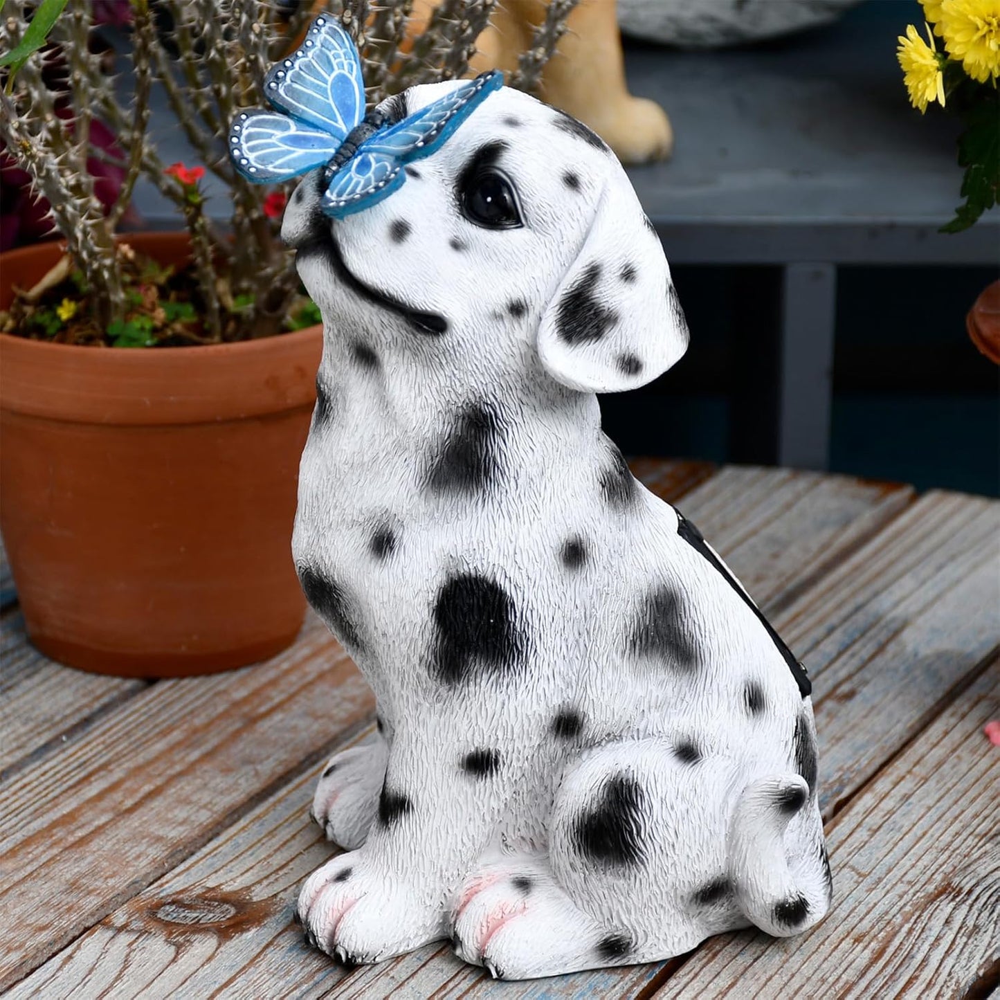 Cat Garden Figurines Outdoor Decor Solar Statue with LED Lights for Patio Lawn Yard Art Decoration Housewarming Garden Gift