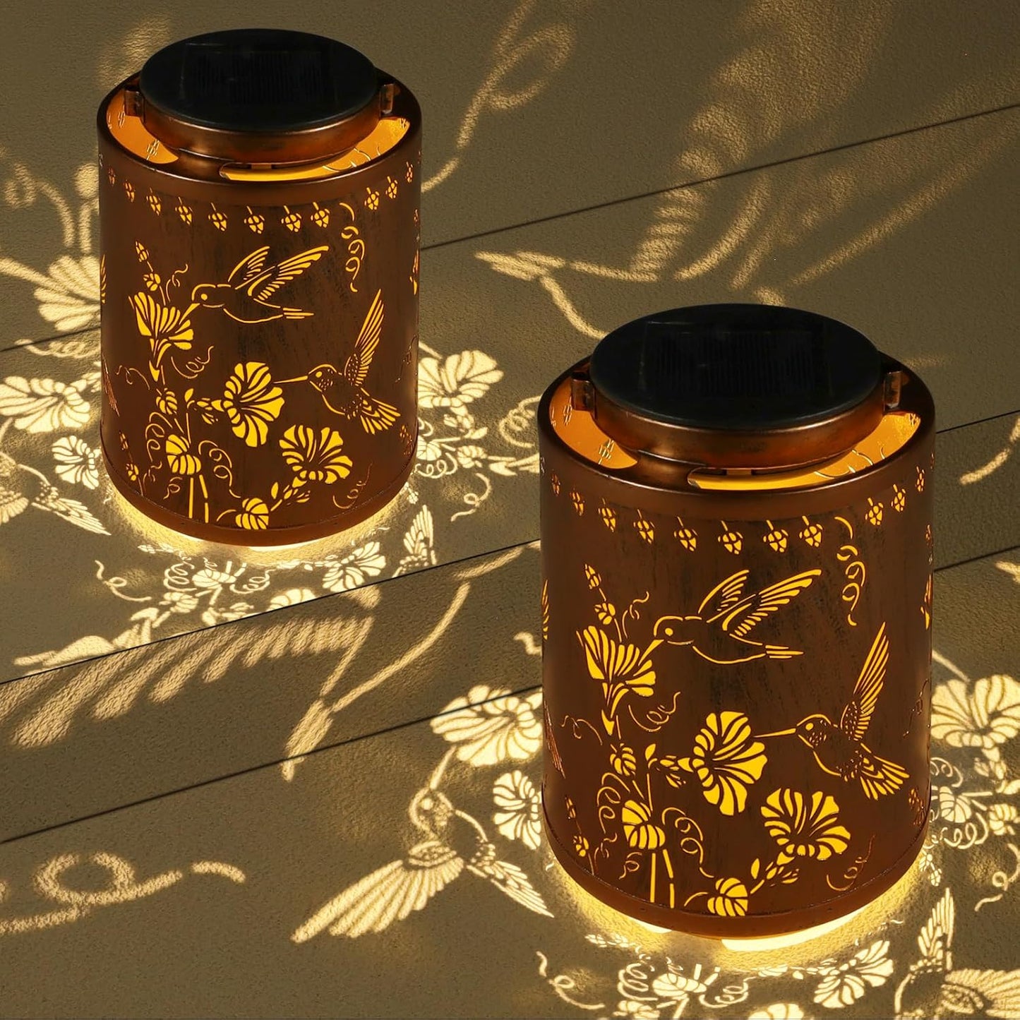 2 Pack Solar Lanterns Outdoor Waterproof Garden Decor Birthday Gifts for Women Mon Grandma Metal Hanging Solar Lights Decoration for Outside LED Lanterns for Yard Patio（Hummingbirds）