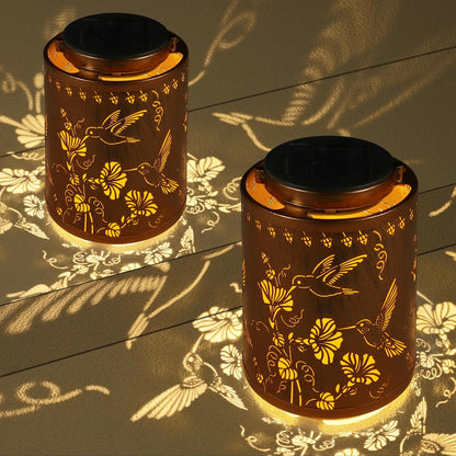 2 Pack Solar Lanterns Outdoor Waterproof Garden Decor Birthday Gifts for Women Mon Grandma Metal Hanging Solar Lights Decoration for Outside LED Lanterns for Yard Patio（Hummingbirds）