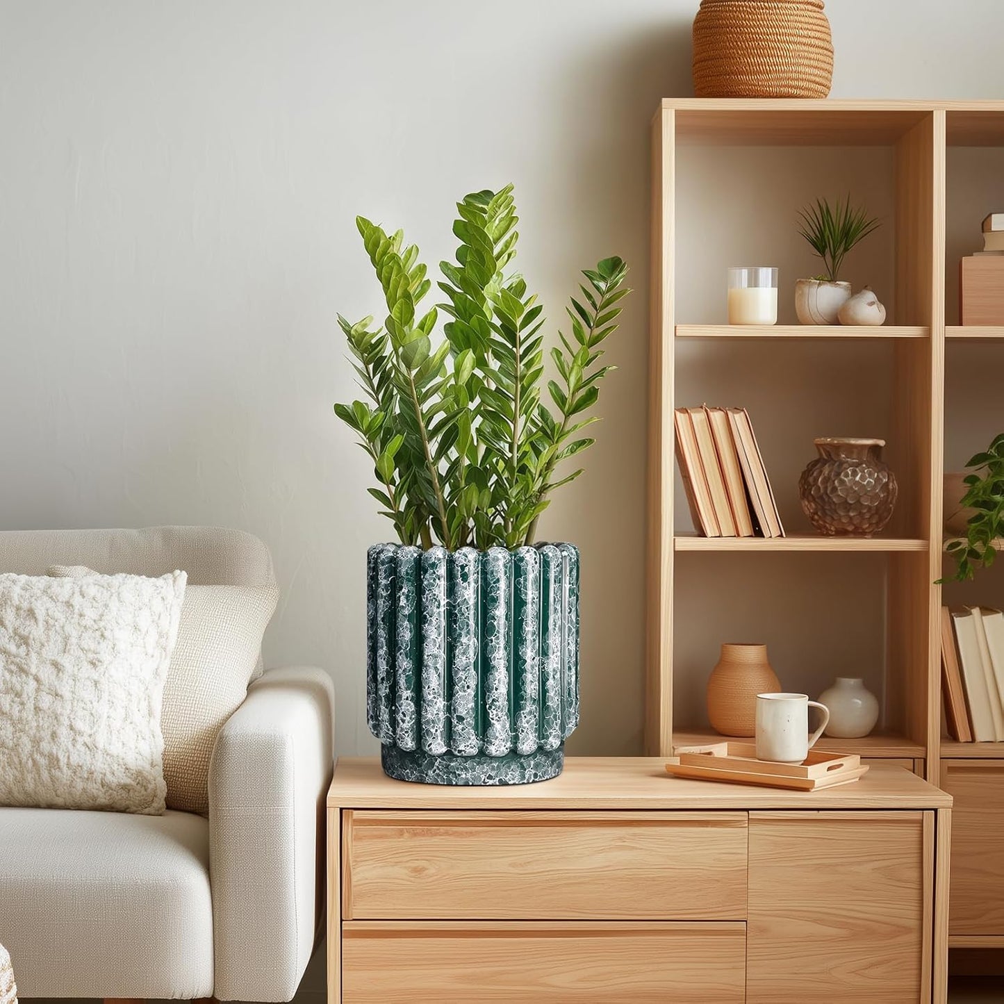 Ceramic Flower Pots 7.6 Inch - Ceramic Planters for Indoor Outdoor Plants, Decorative Plant Pot with Drainage Hole, Round Fluted Planter, Home Room Decor, Housewarming Gifts, Green