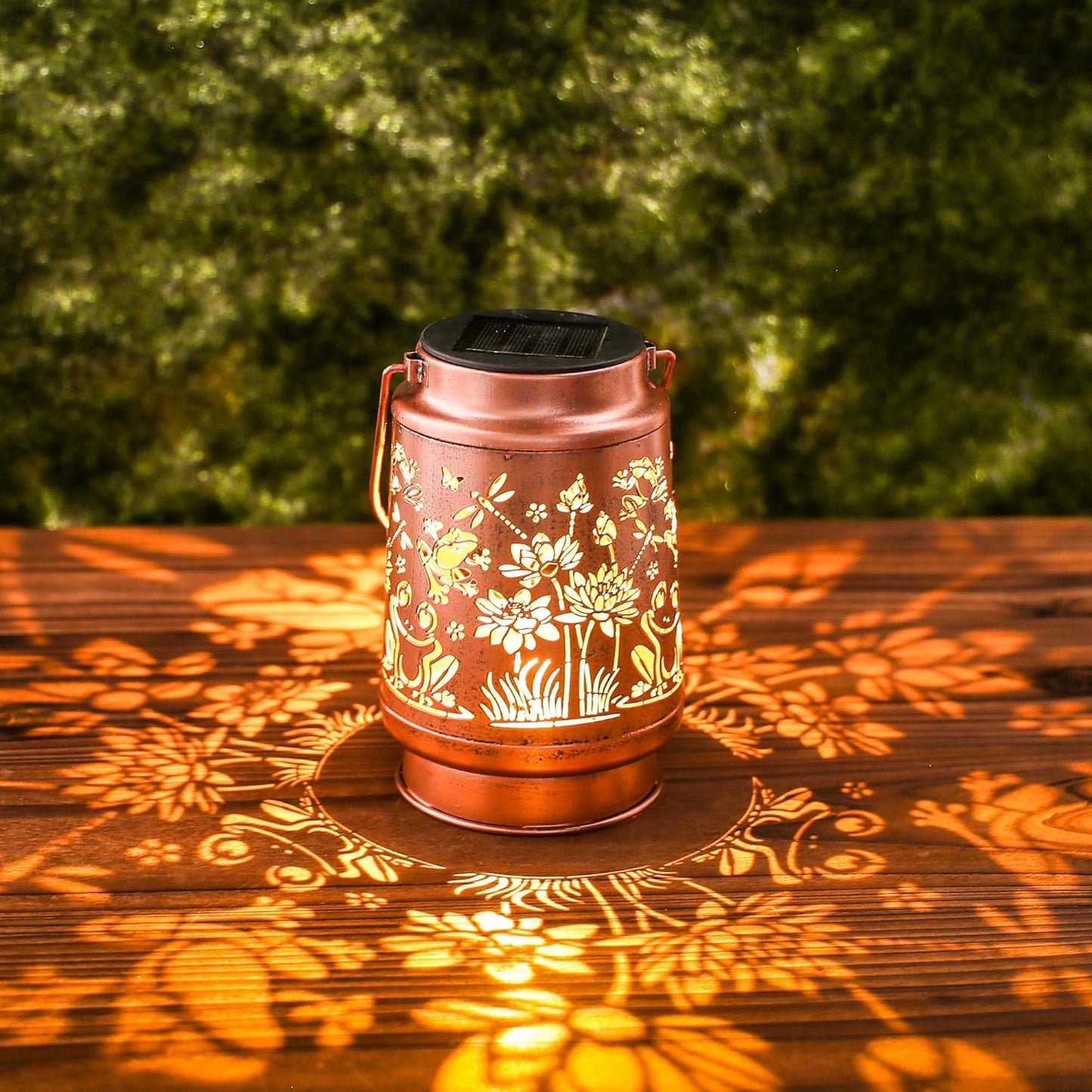 Frog Solar Lanterns Outdoor Waterproof - Decorative Hanging Solar Lights for Garden Patio, Gifts for Women, Men, Frog Lovers, Yard Table Lawn Porch Pathway Decor