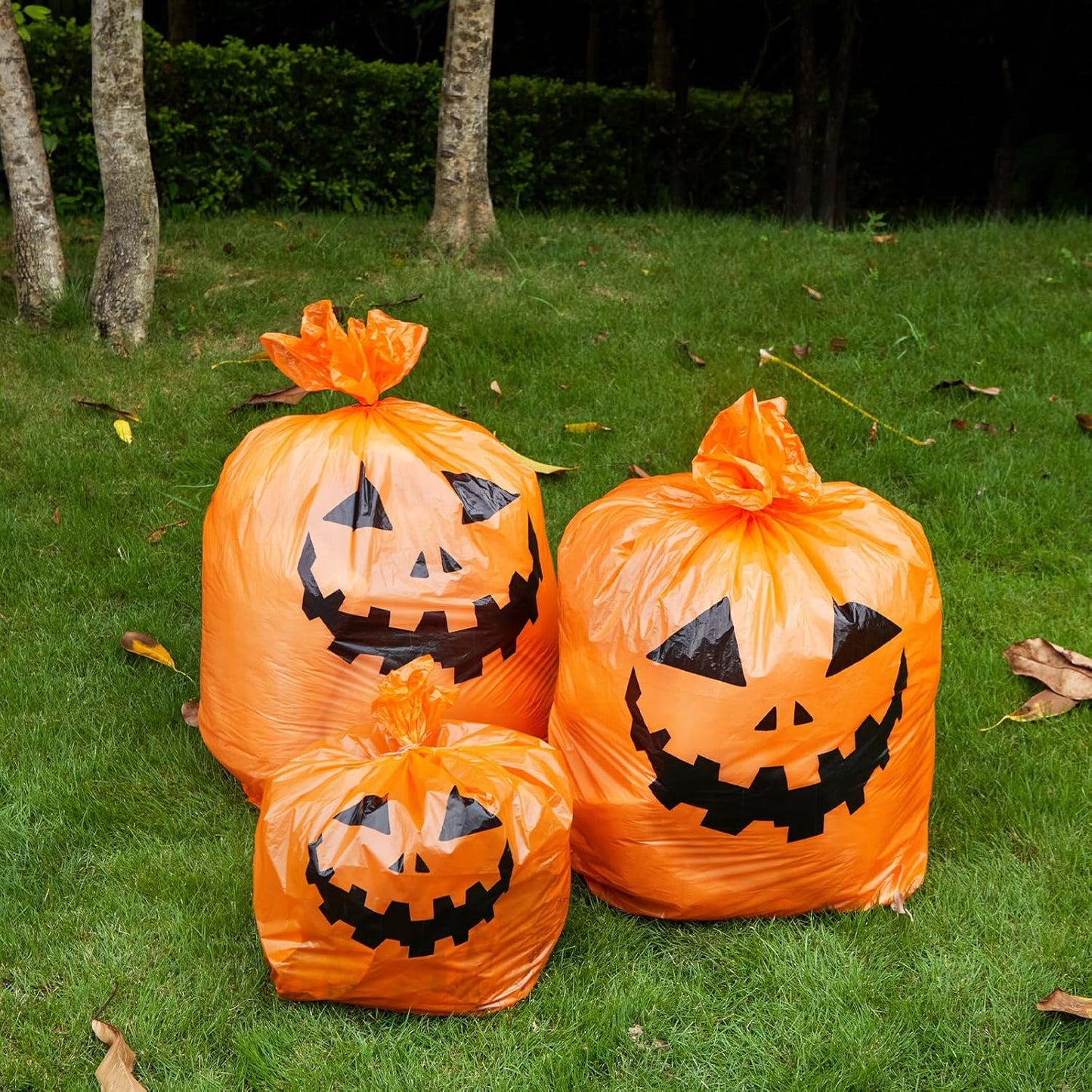 Qilery 6 Pcs Halloween Leaf Lawn Bags Plastic Pumpkin Trash Bags for Leaves with Twist Ties for Halloween Yard Garden Outdoor Party Favors Decorations