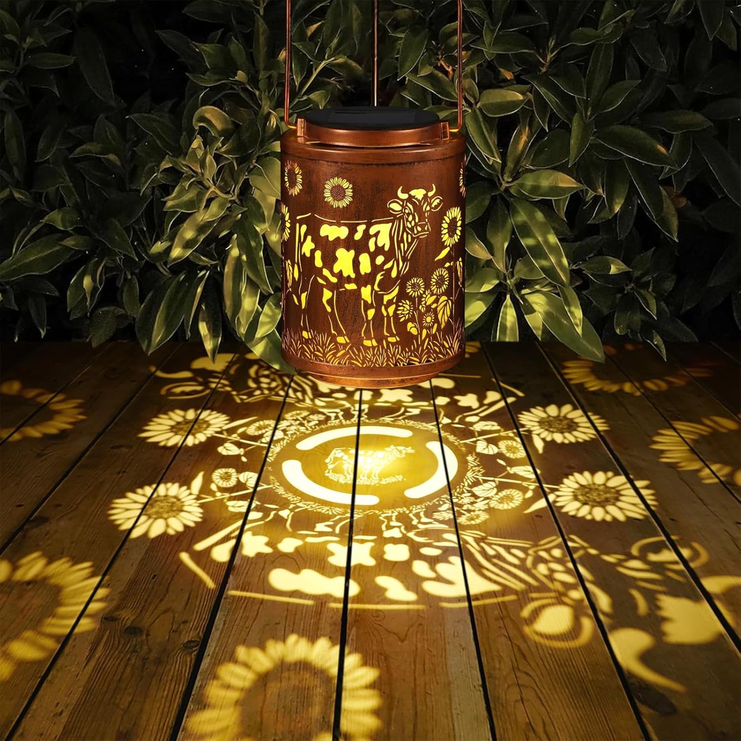 Solar Lanterns Garden Decor Birthday Gifts for Women Mon Grandma Metal Hanging Solar Lights Waterproof Outdoor Decoration for Outside LED Lanterns for Yard Patio Lawn (Cow)