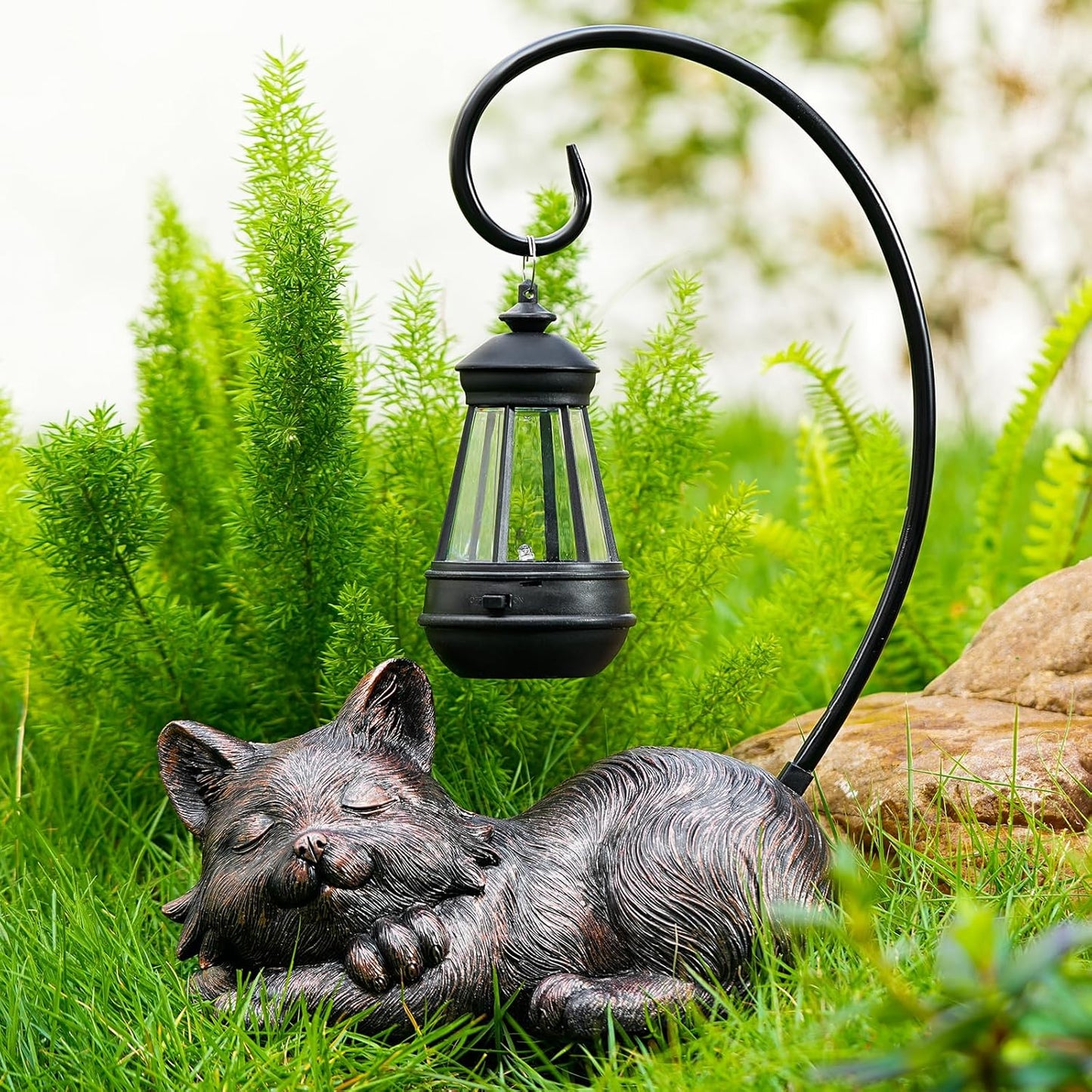 Outdoor Cat Figurine Garden Statue with Solar-Powered LED Light 13.77 Inches Tall, Gift Garden Statue Decor for Cat Lovers