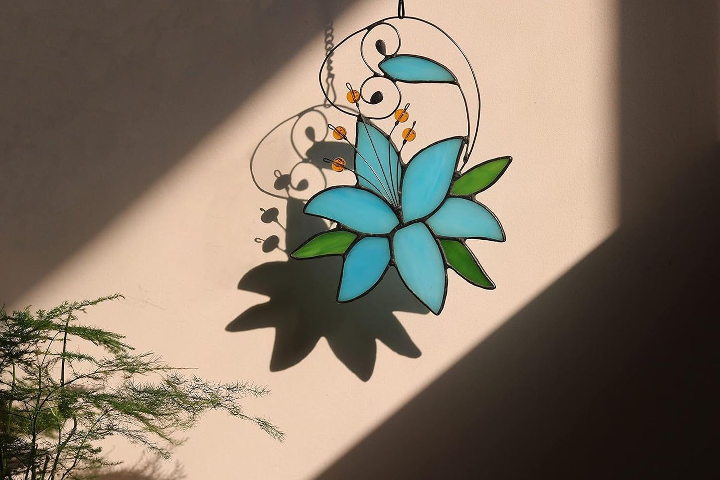 Lily Flower Gift for Women Birthday, Love Gifts for Mothers Day Anniversary Day, Floral Birthday Gift for Her Stained Glass Window Hangings, Gifts for Women from Friends
