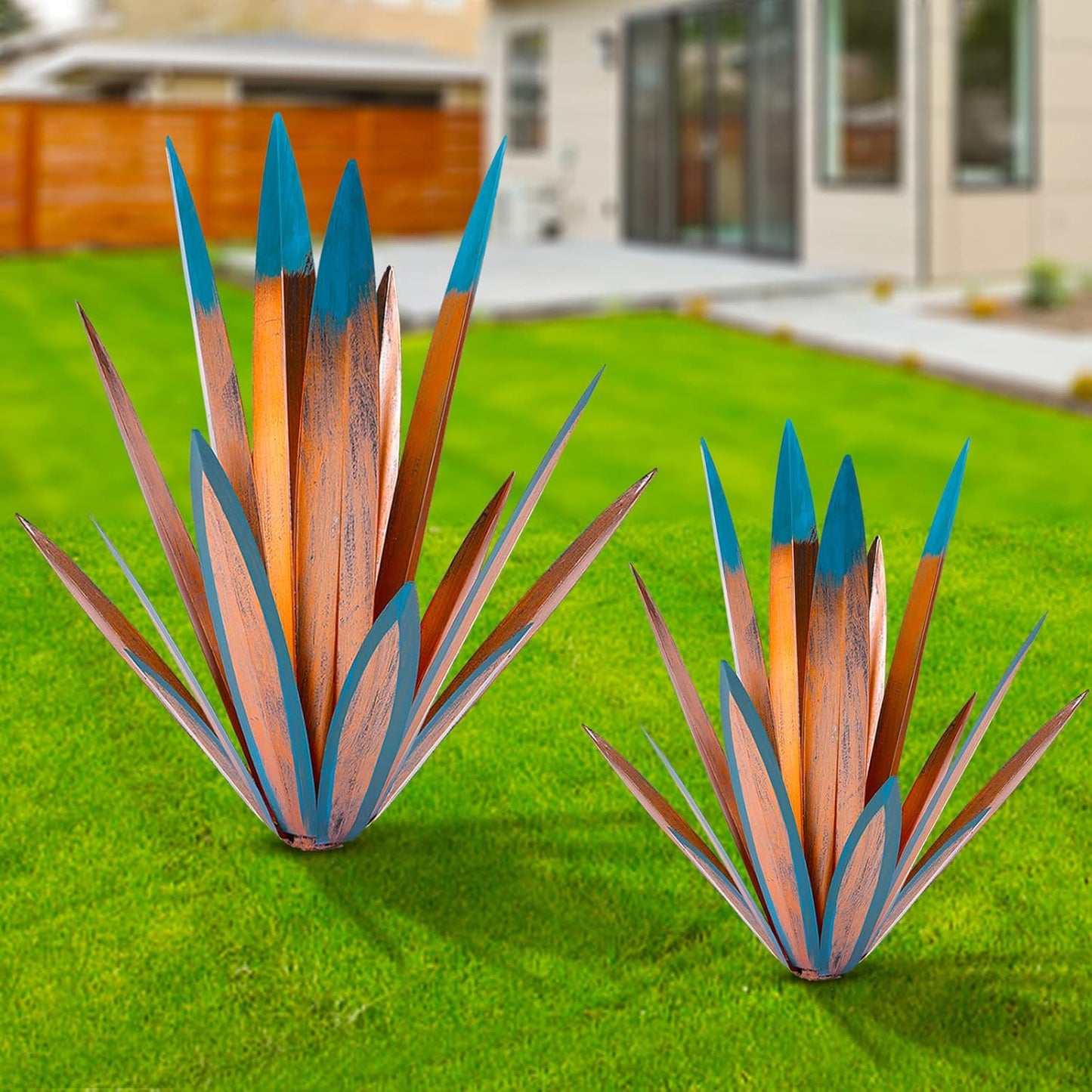 Homight Large Agave Sculpture Rustic Metal Agave Plant Outdoor Interior Decoration Outdoor Lawn Decoration Yard Wooden Posts Matching Garden Suitable for Patio