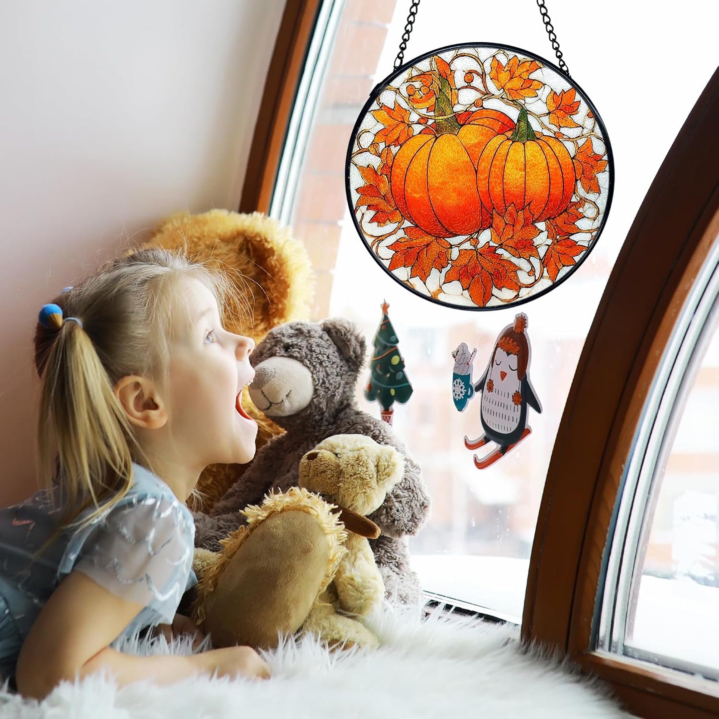 TNUW Fall Autumn Pumpkin Stained Glass Window Hanging, Farmhouse Autumn Pumpkin Maple Leaf Sun Catchers Indoor Window Glass Round Wall Art Decor, Rustic Fall Wall Hanging Decorations, 7.9＂x7.9＂