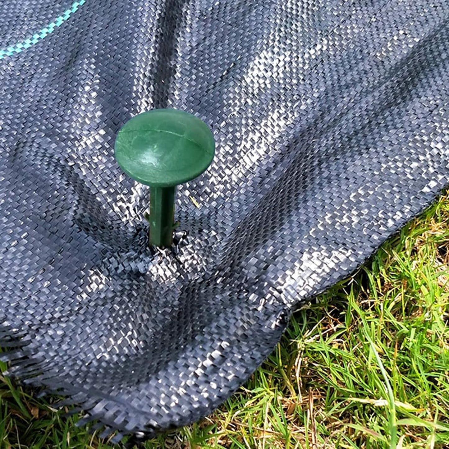 6-Inch Plastic Stakes Sturdy Plastic Stakes Anchors Rustproof for Holding Down Landscape Fabric Lawn Edging,Weed Barrier, Tents,Game Nets and Rain Tarps (100)