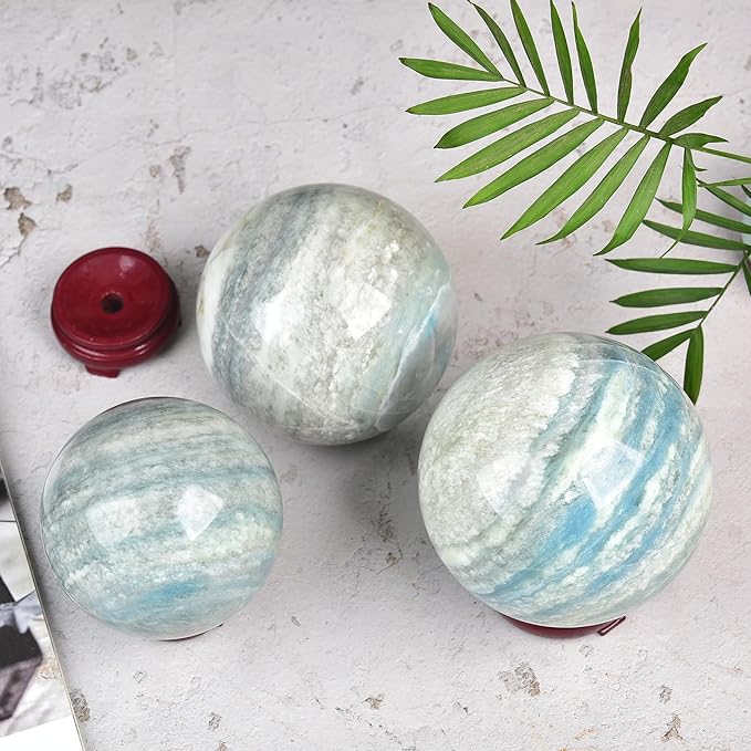 JIC Gem Natural Large Trolleite Crystal Ball Sphere Blue Healing Crystal Gemstone Ball with Display Stand Home Decor Meditation Grid Energy Balance (90-100mm)
