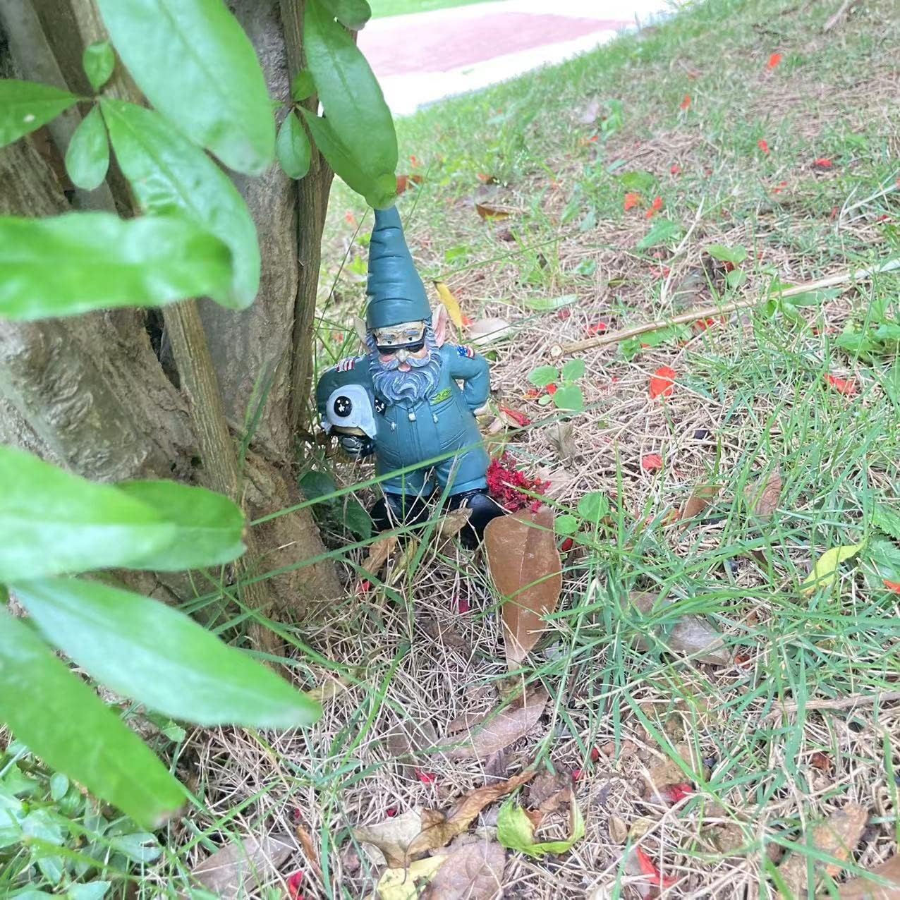 Pilot Gnome Statue with Helmet, Air Force Garden Gnome Figurine for Lawn Ornaments Indoor or Outdoor Decor Christmas Birthday Gift
