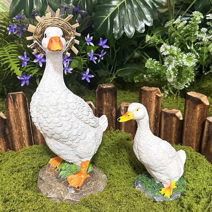 Realistic Duck Statues, Funny Duck Fence Decoration, Resin Duck Decor, Outdoor Animal Statue, Duck Sculpture, Perfect for Home Garden Stairs, Farm, Patio, Backyard (11.6 in)