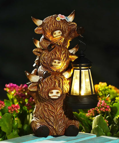 Solar Highland Cow Outdoor Decor:Garden Statue Outside Lantern Ornaments for Yard Lawn Patio Porch- Unique Gifts for Mom Women Grandma(Brown)