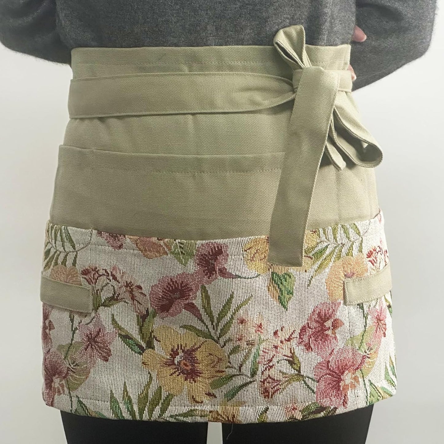 Garden Apron for Woman, Serve Apron Cute, Flora Half Apron with 8 Pockets, Valentines Gift for Mom Wife Girlfriend