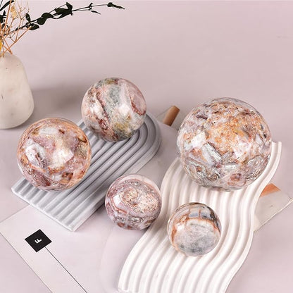 JIC Gem Natural Striped Agate Crystal Sphere Healing Crystal Decorative Ball with Wooden Stand Meditation Balls for Witchcraft Reiki Gift 50-60mm