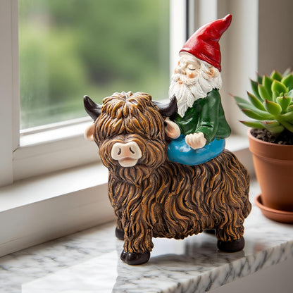 Highland Cow Gnome Garden Decorative Statue Garden Gnomes Decor Outdoor Statues Gnome Suitable for Patio, Back Porch Ornaments, Unique Housewarming, Birthday Gifts for Women, Mom