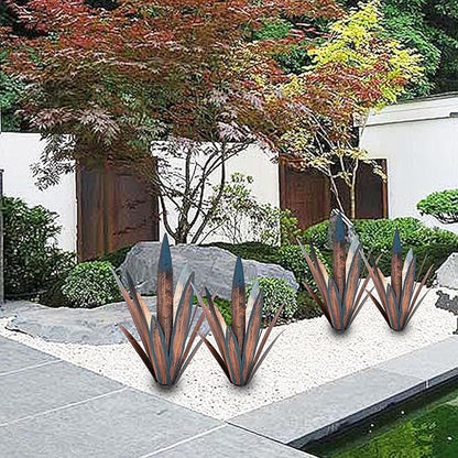 2 PCS Metal Agave Sculpture Decoration, Vintage Country Hand-Painted Sculpture DIY Metal Agave Plant, Home Garden Courtyard Lawn Outdoor Decoration (2PCS)
