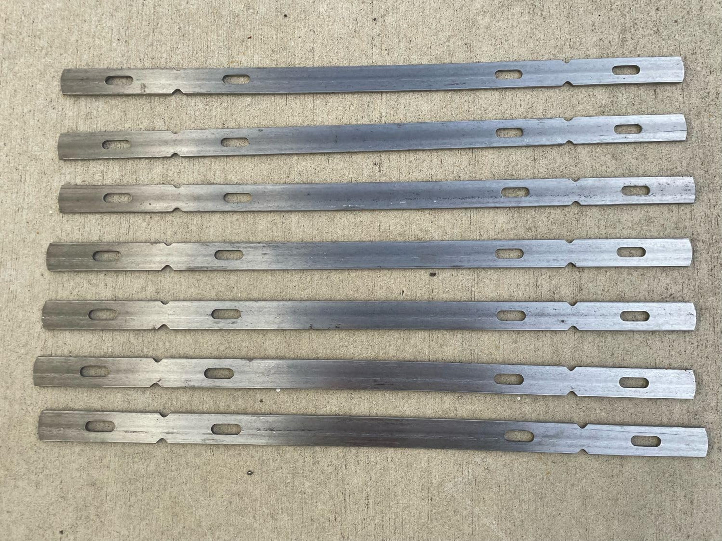 Sandbaggy 12" X Flat Ties for Concrete Forms - 11 Gauge Steel - Wall Ties Compatible with Standard Wedge Bolts - Space and Secure Modular Concrete Forms (12 inch Walls, 25, Count)