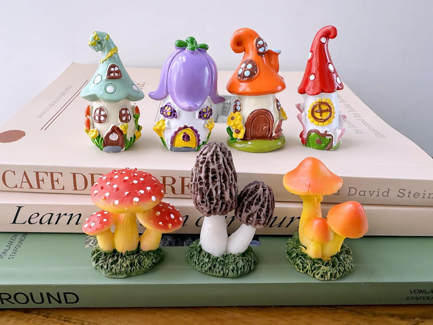 Mini Mushroom House Set - 4pcs Miniature Houses and 3pcs Mini Mushrooms for Fairy Gardens, Micro Landscapes, Moss Decorations (Mushroom House)