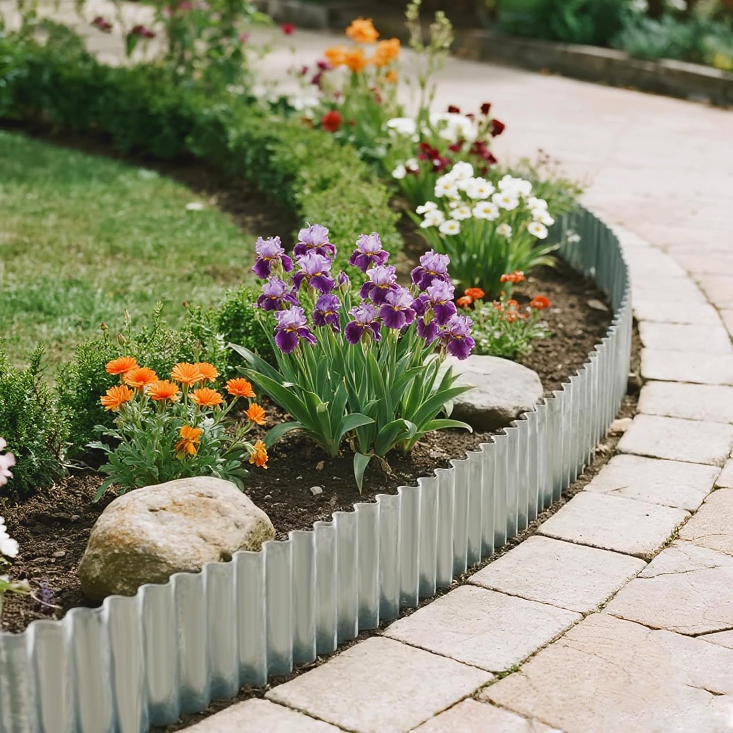 Corrugated Metal Garden Edging 6" x 50Ft, Sturdy Lawn Edging Border, Landscape Edging Border for Lawn, Flower Bed, Garden and Yard (Silver, 6 * 50Ft)