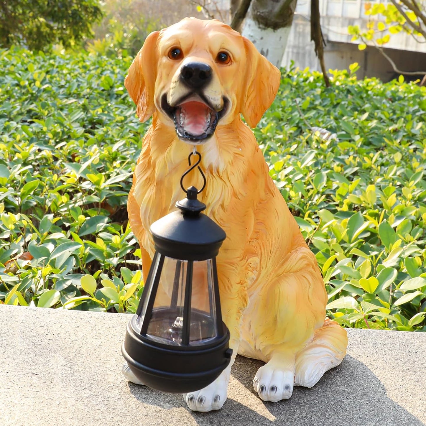 Garden Dog Statues Outdoor Decor, Solar Lights Outdoor Golden Retriever Figurine Solar Dog Ornaments for Patio, Lawn, Yard Art Decoration, Housewarming Garden Gift