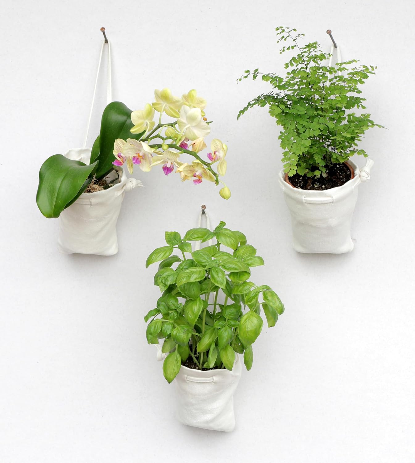Cloth Hanging Plant Bag – Reusable Natural Hemp Fiber Flower Pot Holder for Indoor & Outdoor Use – Fits 3.5 Inch Pots – Strong Drawstring – Ideal for Vertical Gardens, Orchids & Herbs 1-Pack