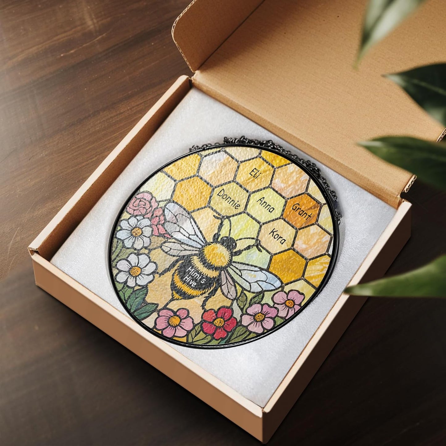 NAZENTI Personalized Grandma's Garden Stained Glass Suncatcher with Birth Month Flowers, Custom Nana's Garden Bee Window Hanging Ornament, Mothers Day Grandma Mom Gifts, Gifts for Nana Mimi