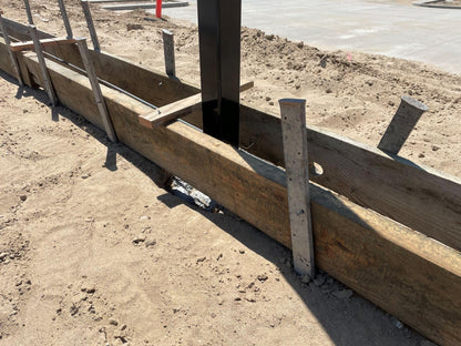 Sandbaggy Flat Steel Stakes for Concrete Forms with Nail Holes - 1.5" Wide - Painted - Removable, Reusable, V Point End - Construction Grade Stakes (5, 24 inch)