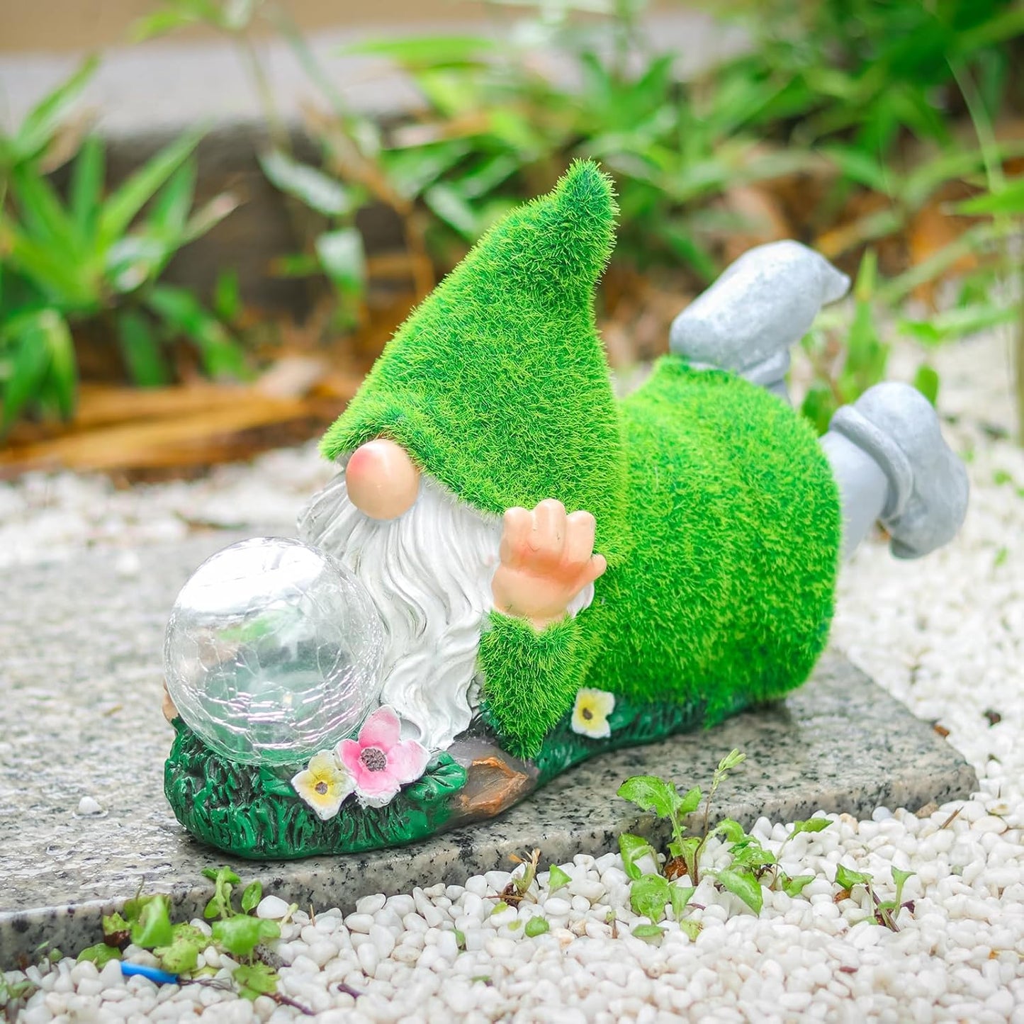Garden Gnome Statue with Solar Crackle Glass Globe Lights, Resin Gnomes Statue, Patio Yard Lawn Porch Outdoor Garden Decor Christmas Housewarming Gift