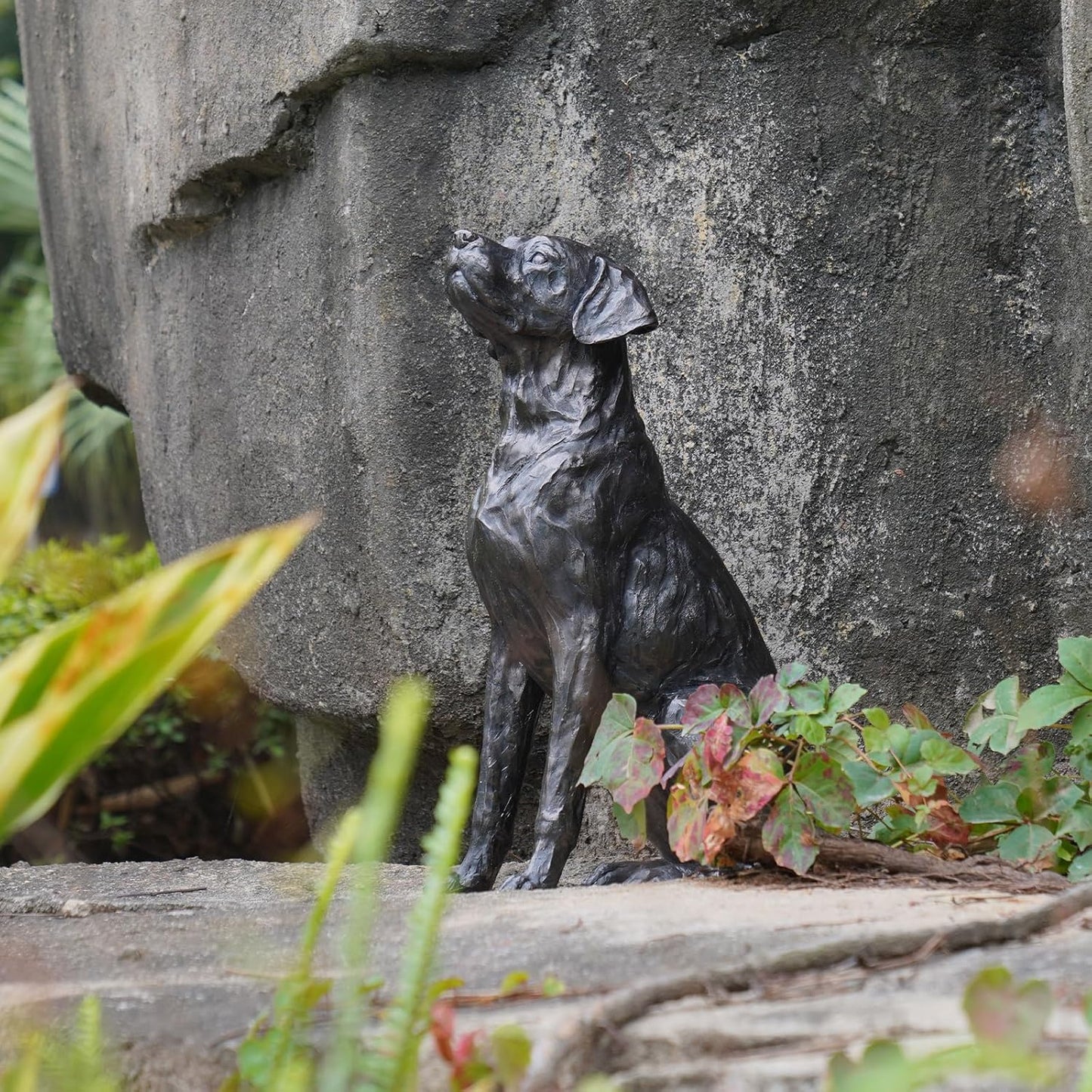 Garden Statue Outdoor Decorations Dog-Figurine – 19inch Black Labrador décor Sculpture Sitting Statue Resin Sculpture for Patio Lawn Yard Porch Garden 12.25L*8.25W*19H
