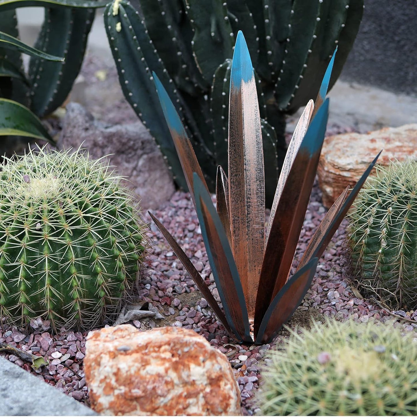 Metal Tequila Country Sculpture DIY Tequila Plant Home Decor Country Tequila Garden Ornament Indooutdoor Statuette Patio Lawn Patio Stake Decoration Gift to The Garden