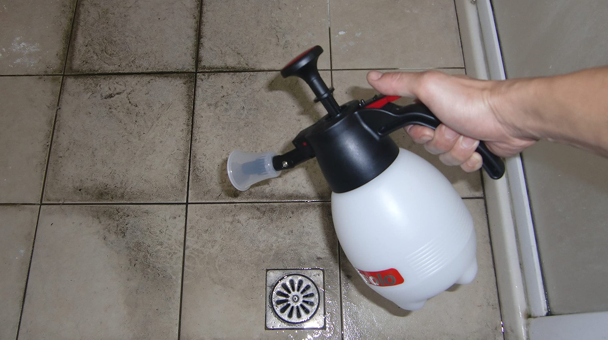 SOLO 418 One-Hand Pressure Sprayer, 1-Liter, Ergonomic Grip for Gardening, Fertilizing, Cleaning &