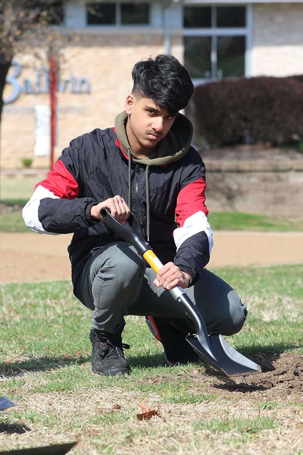 Round Shovel (1 Pack) and Square Shovel (1 Pack), 27 Inches in Length with D-Cup Mini Handle Shovels, Sturdy Build and Easy to use, Firm and Comfortable Durable Handle, Built to Last