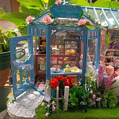 3PCS Fairy Garden Miniatures Fairy Garden Accessories Flower Set Mini Garden Micro Landscape Ornaments Lily Miniature Glow in The Dark Flower Pick Stand Set Fairy Garden Dollhouse Accessory