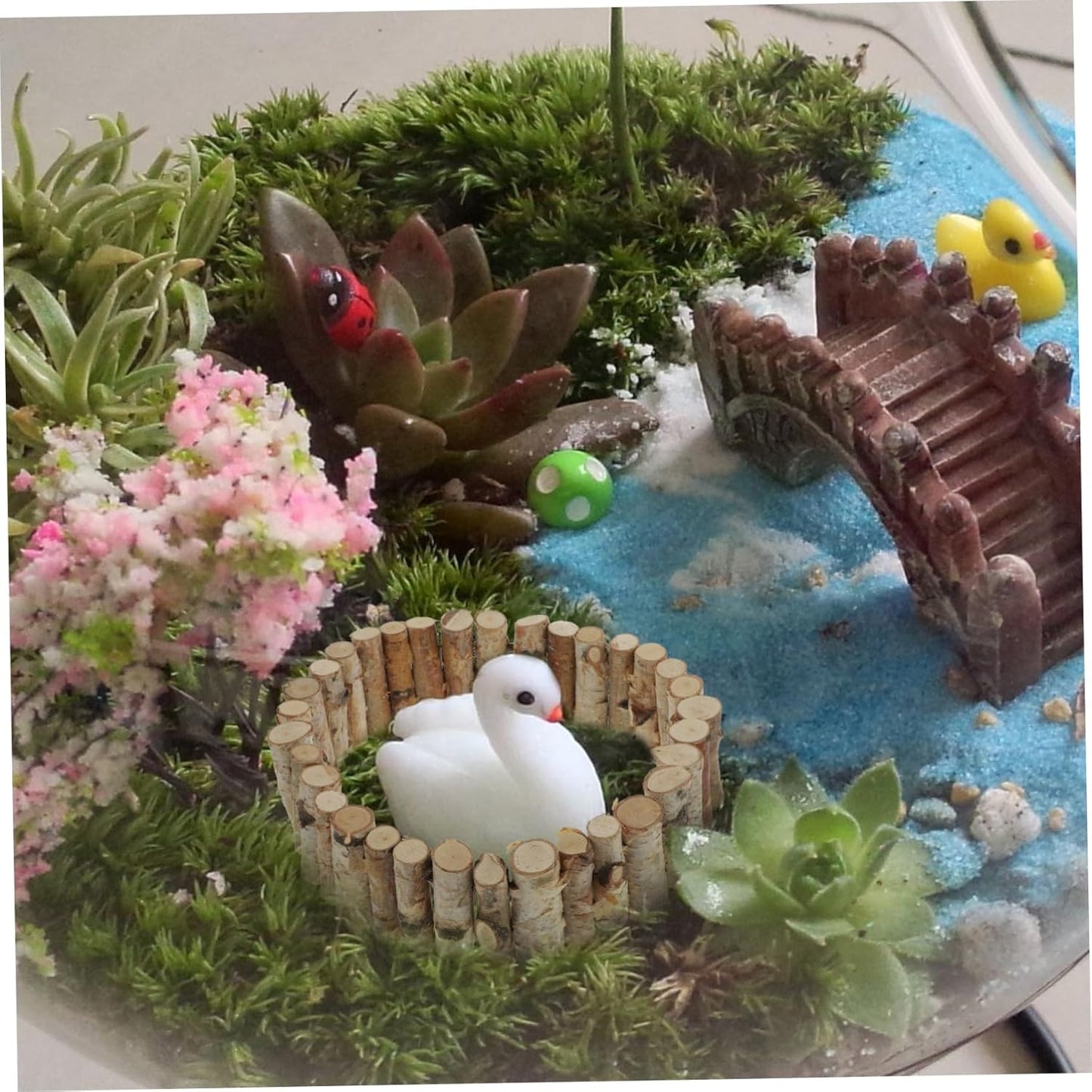 1Pc Adorable Miniature Fence for DIY Fairy Gardens Succulent Landscapes Indoor Durable Crafting Accessory for Plants and Garden Projects