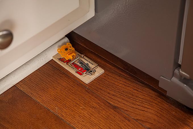 Tomcat Mouse Traps (Wooden), 4 Traps (Pack of 3)