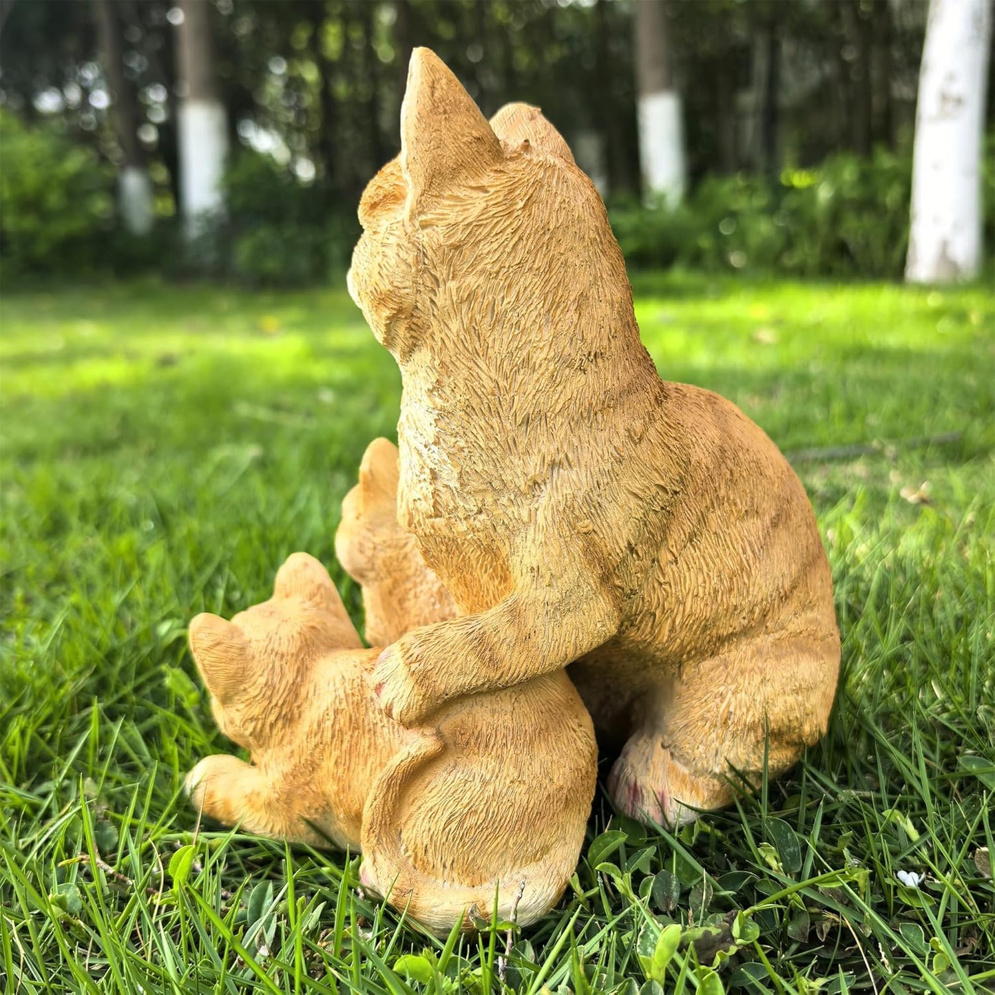 Mama Cat and Kitten Garden Statue,Outdoor Lawn Decorative Figurine Yellow Cat Statue for Patio Yard,Funny Animal Flower Bed Decor Art Sculpture